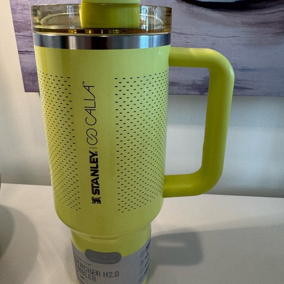 Stanley Other - Stanley x CALIA Quencher H2.0 Tumbler 40 oz Pale Yellow Green Flowstate Straw